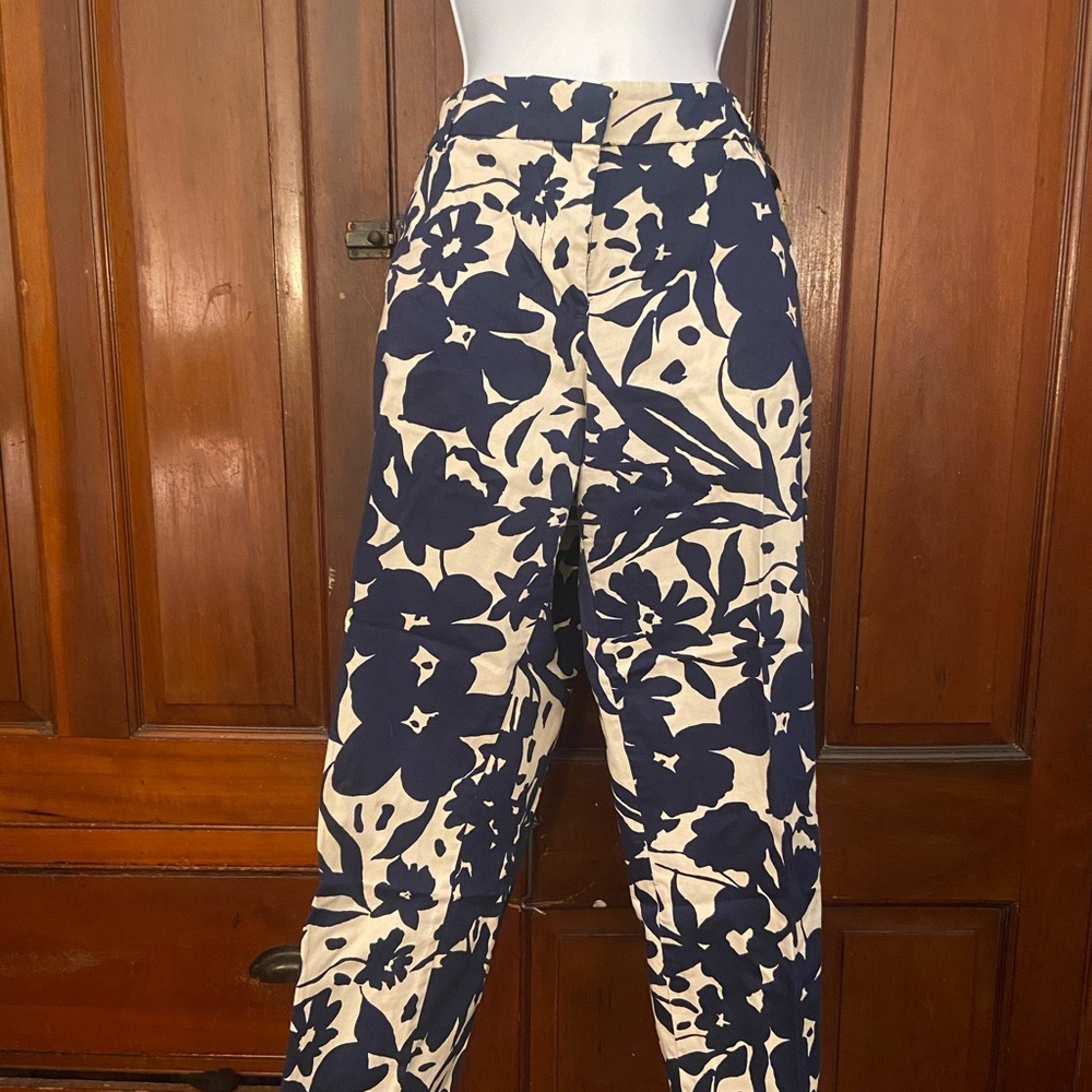 J Crew Cream and Navy Capri Pant